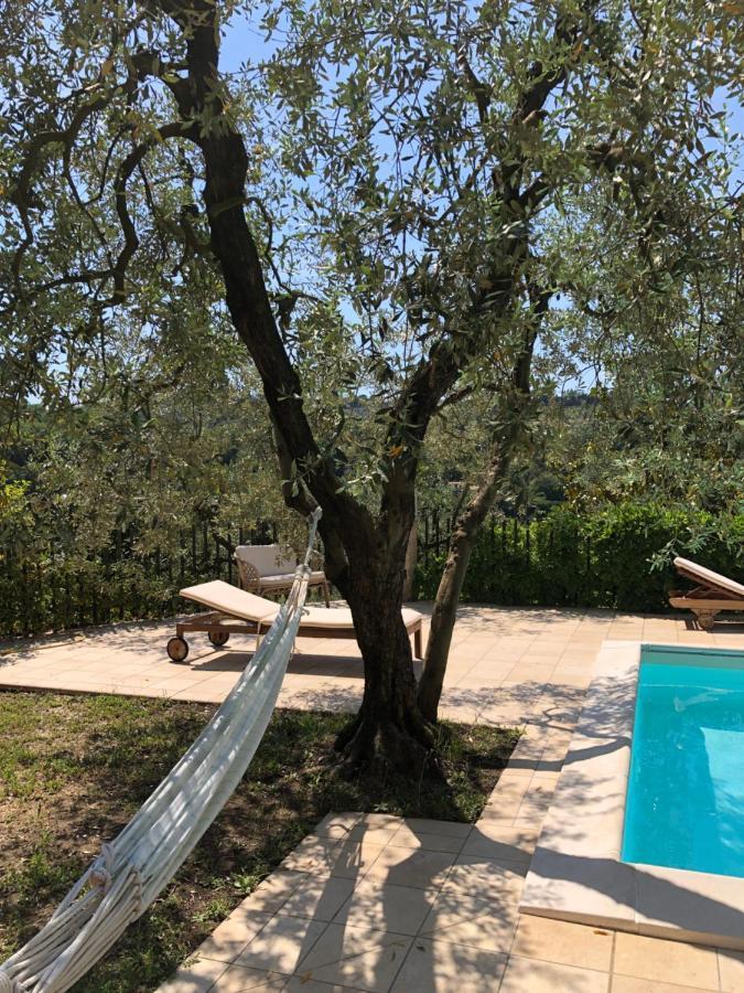 Villino Con Piscina Villa Terni Eksteriør billede